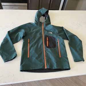 The North Face Summit Series Jacket - Mens Medium
